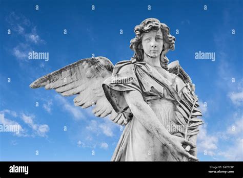 Statue Of An Angel Stock Photo Alamy