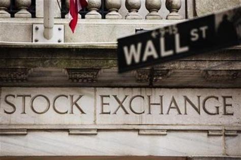 Ukraina Umumkan Keadaan Darurat Wall Street Merosot Tajam