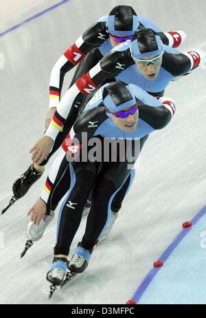 L équipe de patinage de vitesse à l allemand F B Claudia Pechstein