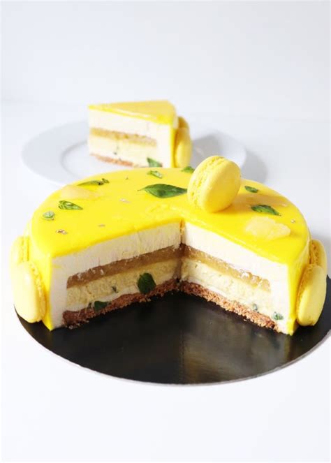 Entremets ananas citron basilic Recette Olivia Pâtisse Gâteaux et