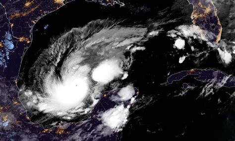 Huracán Milton podría ser la peor tormenta en Florida en un siglo