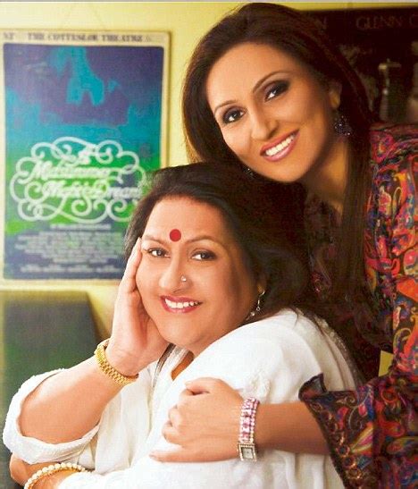 Hot Sexy Nadira Babbar Bikini Pics