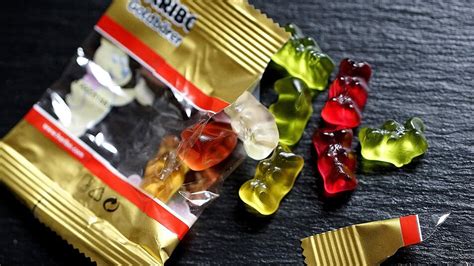 Fand Ich Schon Etwas Billig Mann Findet Millionen Scheck Von Haribo