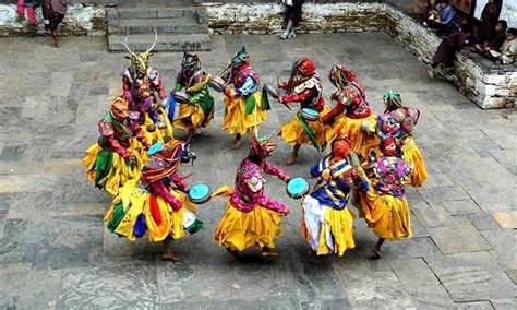 List Of 14 Traditional Folk Dances Of Arunachal Pradesh