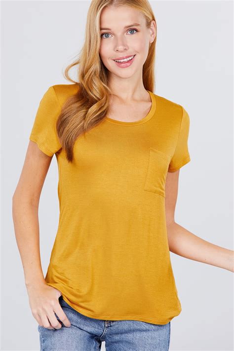 Short Sleeve Scoop Neck Top With Pocket