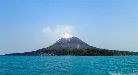 Private boat charter to Krakatoa Volcano | GHA DISCOVERY Loyalty - GHA ...