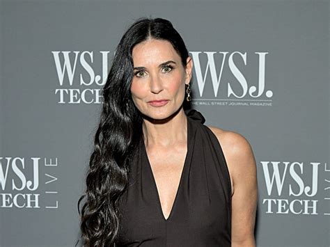 Demi Moore Net Worth, Biography And Movies | Upcuz - Celebrity Bio, Net ...