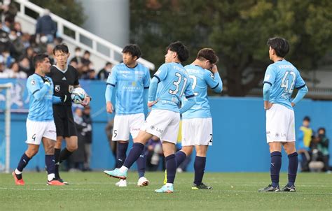 横浜fcはj1残留絶望的 四方田監督「残り1試合、プライドを持って勝ち点3を目指して戦う」 ライブドアニュース