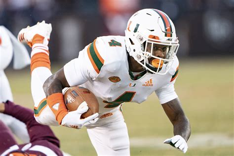 Miami dismisses top WR Jeff Thomas from team