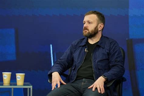 Политолог Денис Батурин считает, что украинское общество восприняло ...