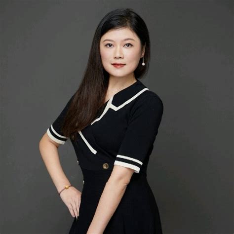 Vivien Li Senior Product Marketing Manager Conair International