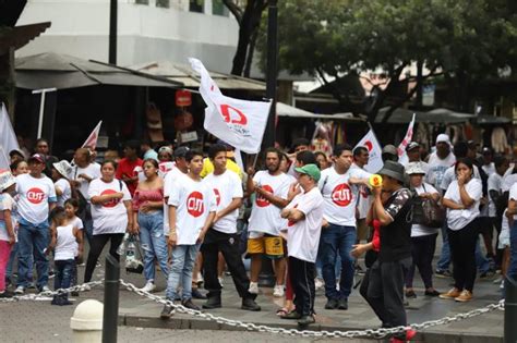 Día Del Trabajador El Juicio Político A Lasso Divide A Las Centrales