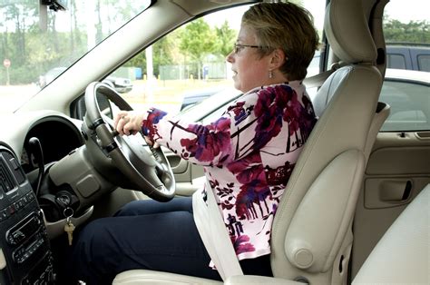 Free picture: female, driving, car