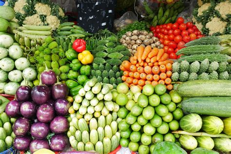 fresh vegetables selling at local market in dhaka 10277579 Stock Photo