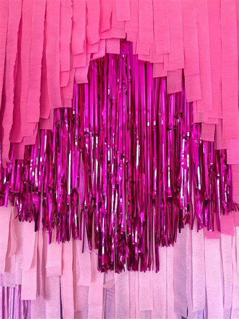 Ombre DIY Streamer Backdrop-How To Make A streamer Backdrop With ...