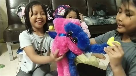 Unboxing Boneka Huggy Wuggy Dan Kissy Missy Youtube