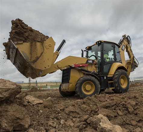 Caterpillar boosts lifting power on new backhoe models