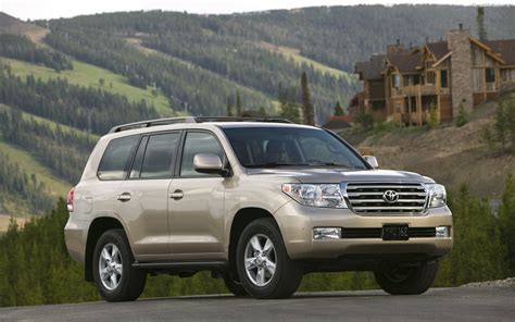 Toyota Land Cruiser Information And Photos Momentcar