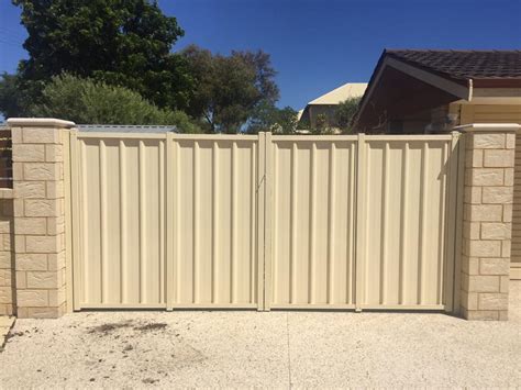 Colorbond Fencing Gate Warnbro Greenline Fencing And Gates