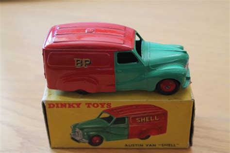 Dinky Toys 470 Austin Shell Van Diecast