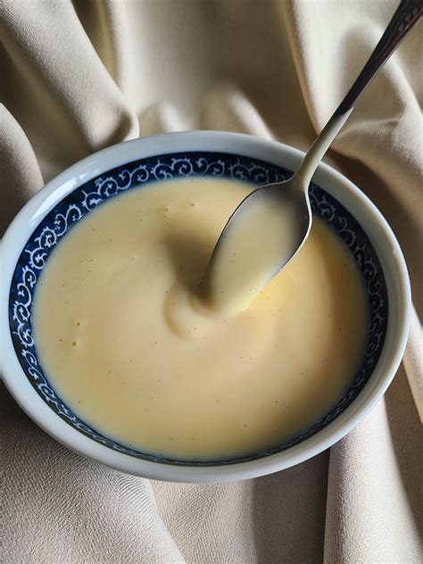 Dutch Vla Vanilla Custard Pudding Simmering Starfruit