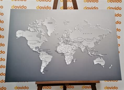 Quadro Su Sughero Mappamondo In Bianco E Nero Con Un Design Originale