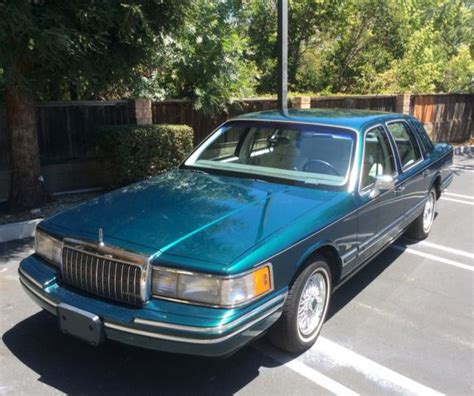 Lincoln Town Car Jack Nicklaus Edition For Sale Car Sale And Rentals