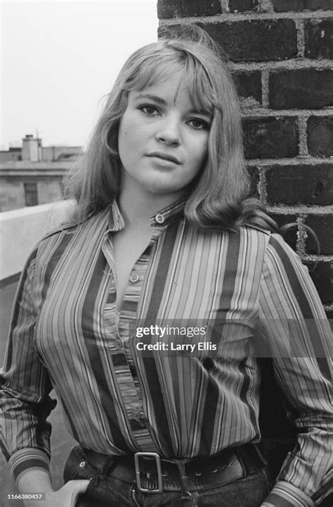 English Actress Singer And Songwriter Dana Gillespie Uk 28th April