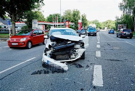 Drei Verletzte Nach Kreuzungscrash In Chemnitz