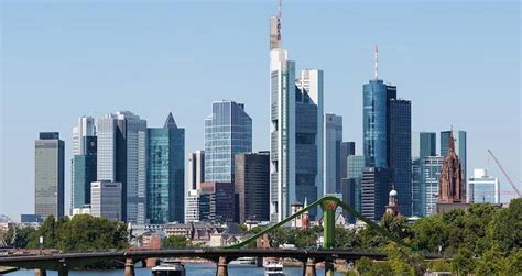 Office Tower Design Proposed with Renewable Energy Methods in Frankfurt ...