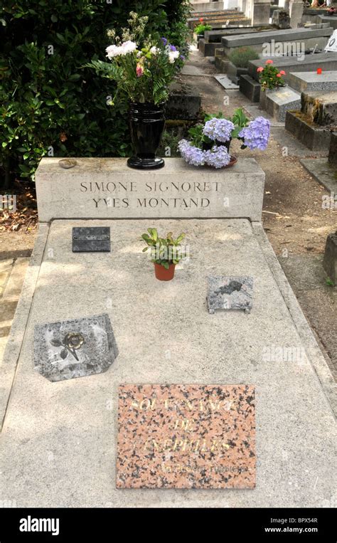 Simone Signoret et Yves Montand tombe cimetière du Père Lachaise