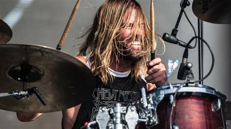 Taylor Hawkins nie żyje Perkusista Foo Fighters miał 50 lat