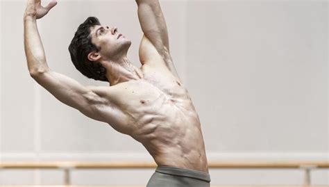 Roberto Bolle le danseur étoile éblouit la ville de Parme