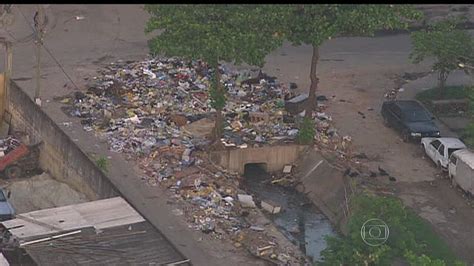 Moradores da Maré cobram melhorias nos serviços públicos Bom Dia Rio G1