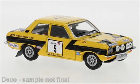 Miniature Ford Focus 1 43 Minichamps Grise 5 Portes 2002 Voiture