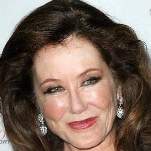 Mary McDonnell - Bio, Family, Trivia | Famous Birthdays