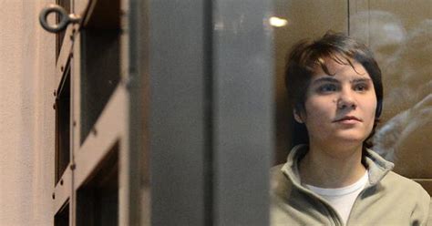 La Justicia Rusa Deja En Libertad A Una De Las Integrantes De Pussy Riot
