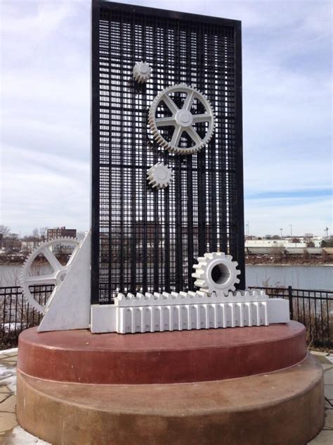 Franklin Street Bridge Monument East Peoria Historical Society