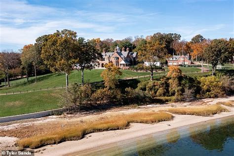 Billy Joels Stunning 26 Acre Waterfront Estate On Long Island With A