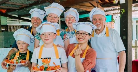 Hoi An Bay Mau Kochkurs Markttour Bootsfahrt Mit K Rben Getyourguide