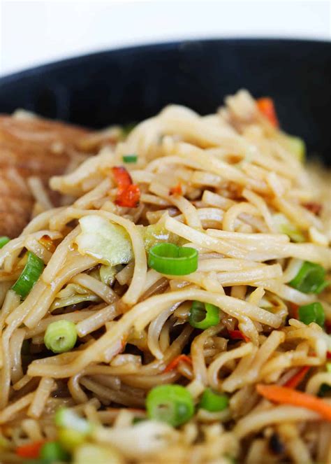 Quick And Easy Recipe For Farkay Chow Mein Noodles