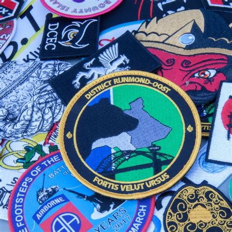 Embroidered Badges Emblemen Or Patches Custom Made