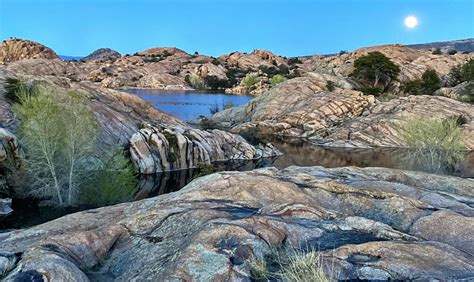 Moon over Prescott, Arizona : r/arizona