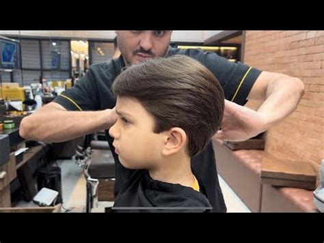 Como cortar cabelo de criança todo na tesoura passo a passo corte