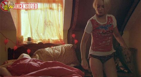 Nackte Lily Loveless In Skins Uk