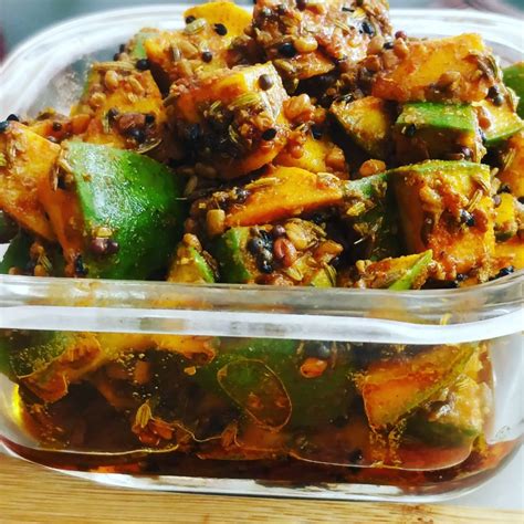 Kerry (Kacche Aam) Ka Achaar| Raw Mango Pickle | 5 minute recipe ...