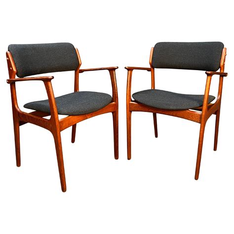 Set Of 4 Mid Century Danish Modern Dining Chairs By Erik Buch Model 49