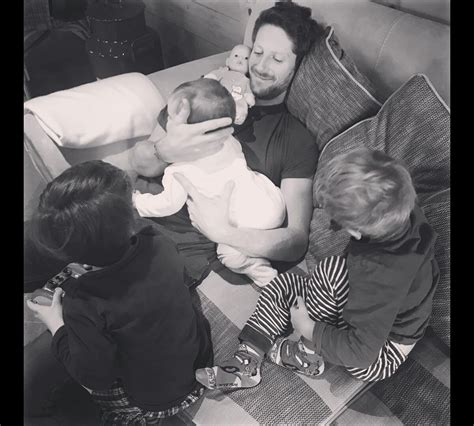 Photo Romain Grosjean Avec Ses Trois Enfants Sacha Simon Et Camille