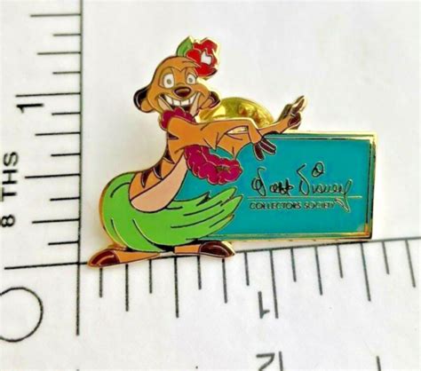 Vintage Walt Disney Collectors Society Lion King Timon Hula Luau Pin