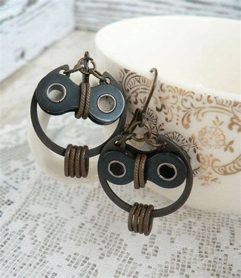 Piezas De Joyer A Hechas Con Materiales Reciclados Owl Jewelry